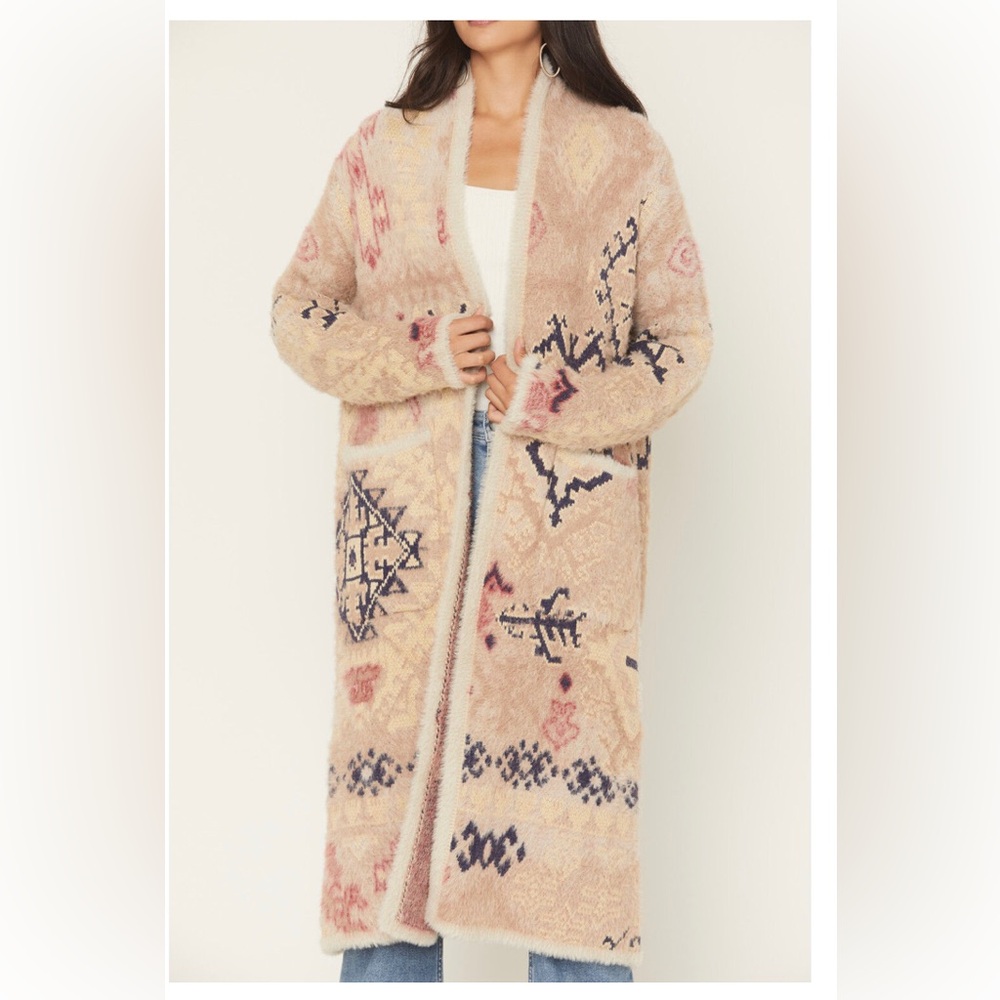NWOT Shyanne Duster Sweater size Small.